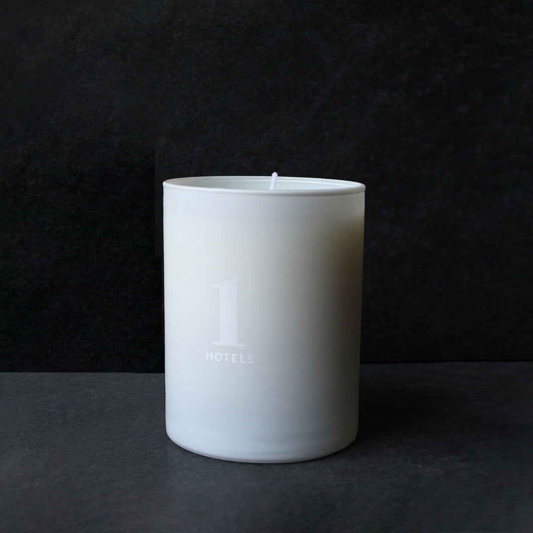 1Hotels medium 10.5oz candle