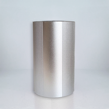 Load image into Gallery viewer, scentfluence luxe chrome ridged ambient diffuser SILVER